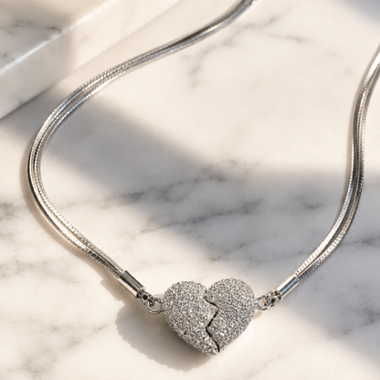 La Maré Eternal Bond Necklace – Hartketting met Fonkelende Zirkonia