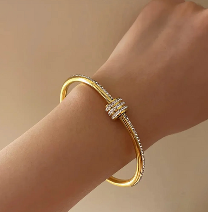 Étreinte Bangle