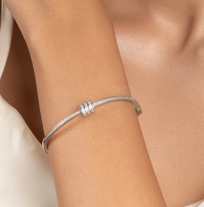 Étreinte Bangle